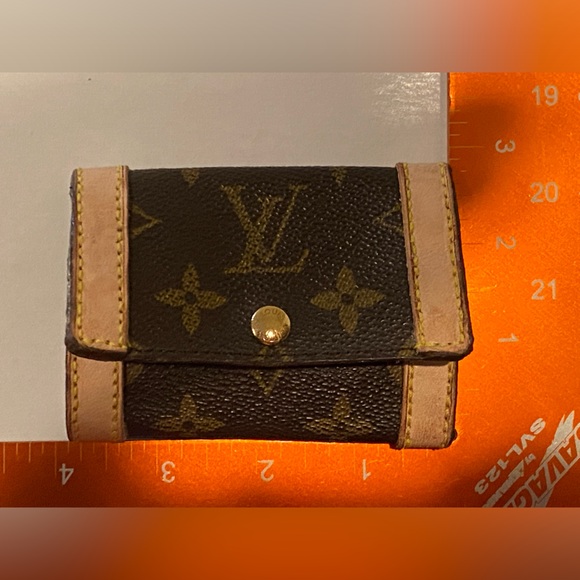 Louis Vuitton key holder - Picture 8 of 8